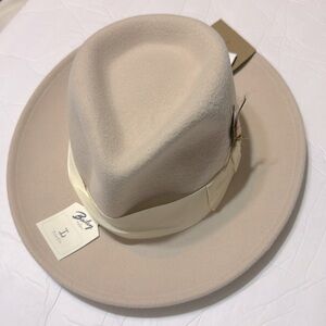 Bailey of Hollywood 100% wool fedora